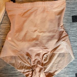 Honeylove Super Power Brief, size m, worn once